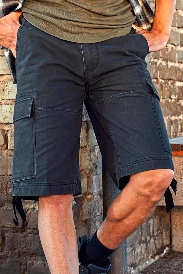 Produktansicht: BYB Vintage Cargo-Shorts